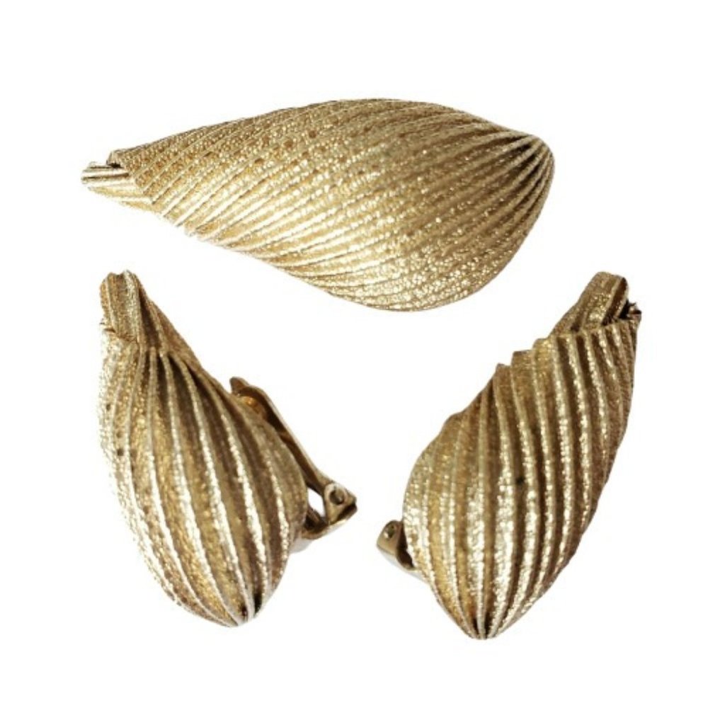 Vintage Napier Seashell Brooch and Clip Earring Set